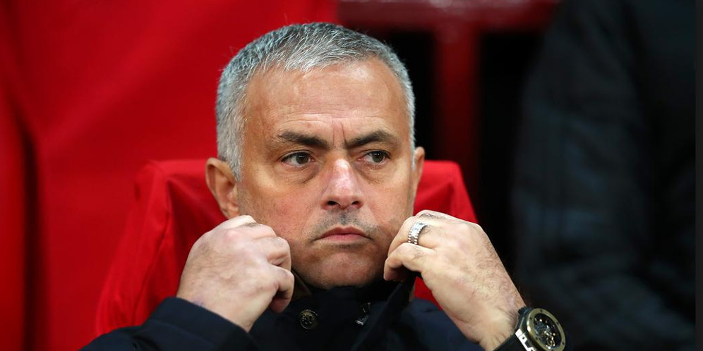 Everton Diklaim Tertarik Servis Mourinho thumbnail